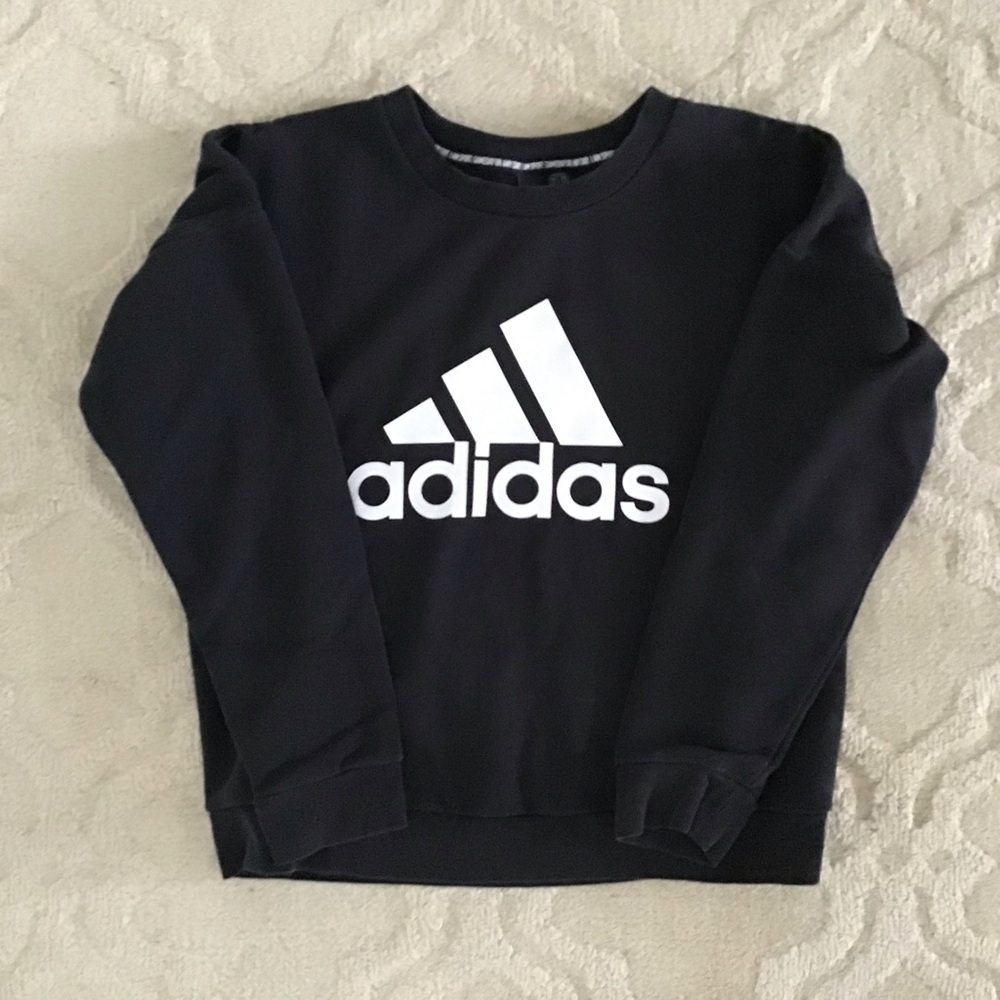 Black Adidas crewneck sweatshirt